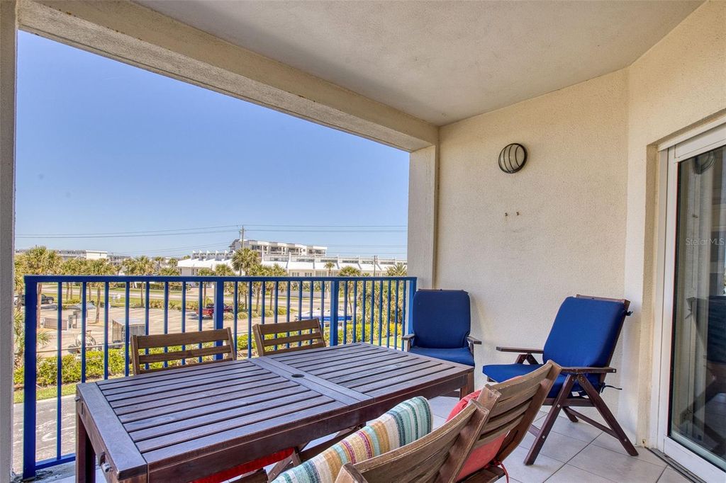 Image 13 of property listing at 5300 S ATLANTIC AVENUE 3-301, New Smyrna Beach, FL 32169