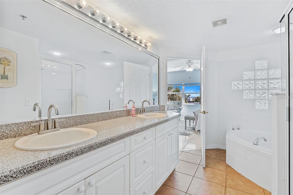 Image 28 of property listing at 5300 S ATLANTIC AVENUE 3-301, New Smyrna Beach, FL 32169