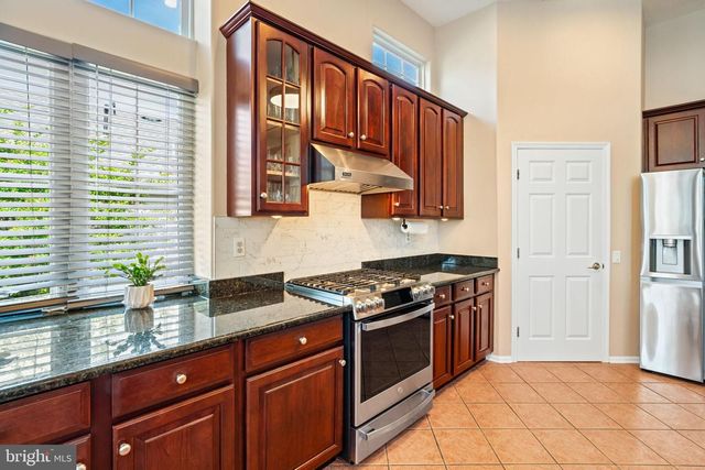 74 MIRAGE BLVD, Barnegat, NJ 08005