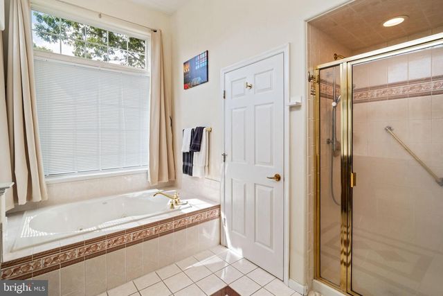 74 MIRAGE BLVD, Barnegat, NJ 08005
