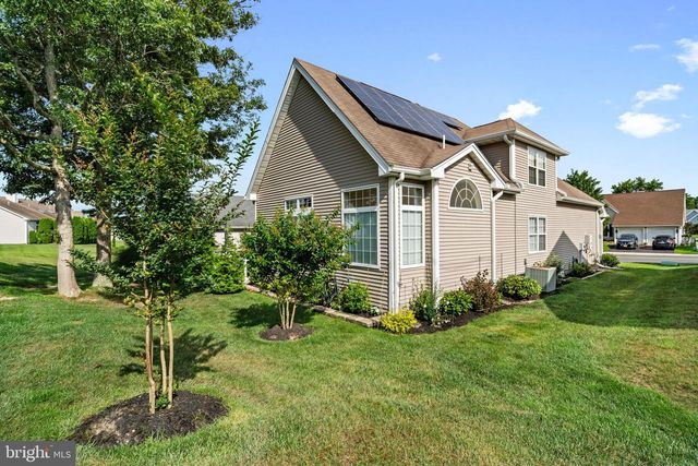 74 MIRAGE BLVD, Barnegat, NJ 08005