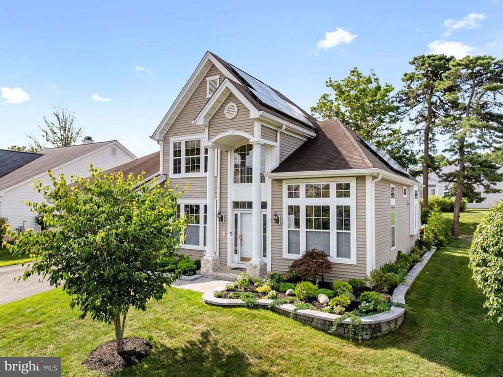 74 MIRAGE BLVD, Barnegat, NJ 08005