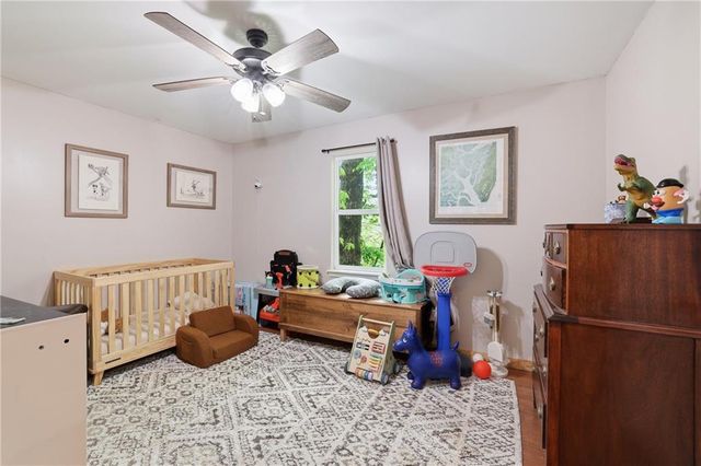 10 Florida Avenue, Clayton, GA 30525