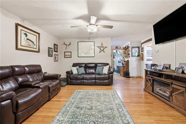 10 Florida Avenue, Clayton, GA 30525