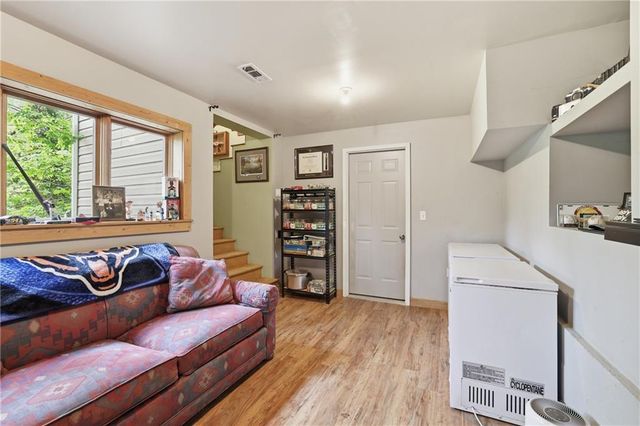 10 Florida Avenue, Clayton, GA 30525