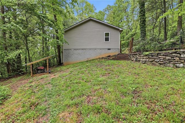 10 Florida Avenue, Clayton, GA 30525