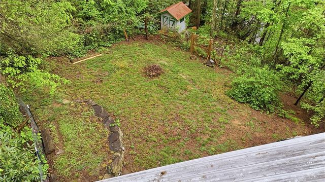 10 Florida Avenue, Clayton, GA 30525