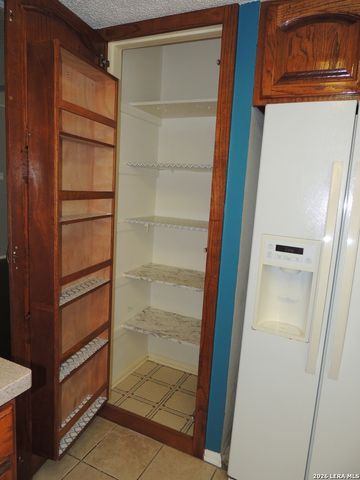 5845 Royal Bnd, San Antonio, TX 78239