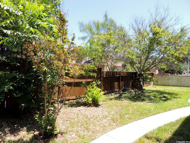 5845 Royal Bnd, San Antonio, TX 78239