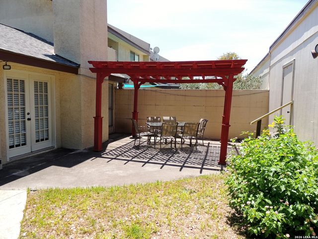 5845 Royal Bnd, San Antonio, TX 78239
