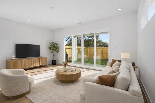 2604 Winbern Street, Houston, TX 77004