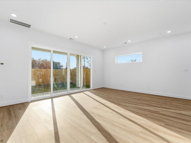 2604 Winbern Street, Houston, TX 77004