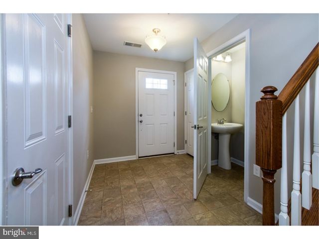 111 SUSAN CIR, North Wales, PA 19454