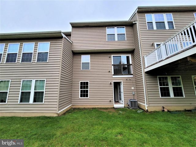 111 SUSAN CIR, North Wales, PA 19454
