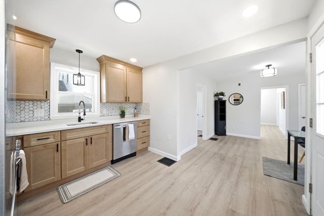 51 Shores St, Taunton, MA 02780