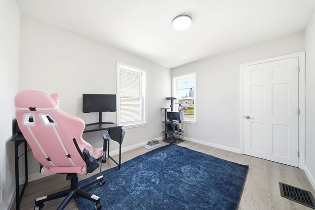 51 Shores St, Taunton, MA 02780