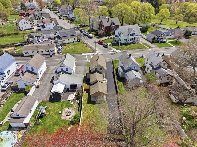 51 Shores St, Taunton, MA 02780