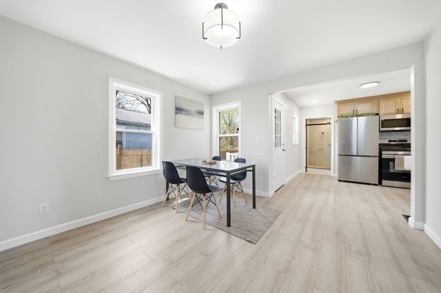 51 Shores St, Taunton, MA 02780