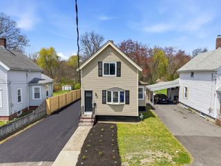 51 Shores St, Taunton, MA 02780