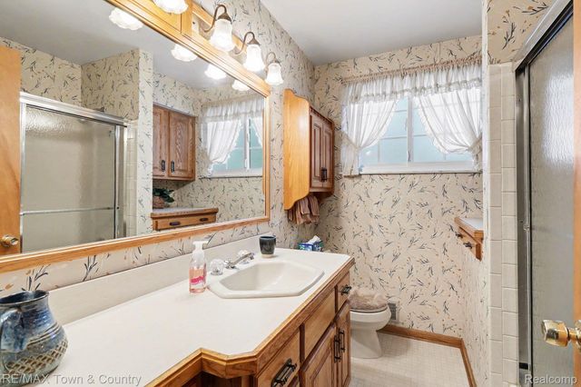 426 Bellewood Drive, Flushing, MI 48433