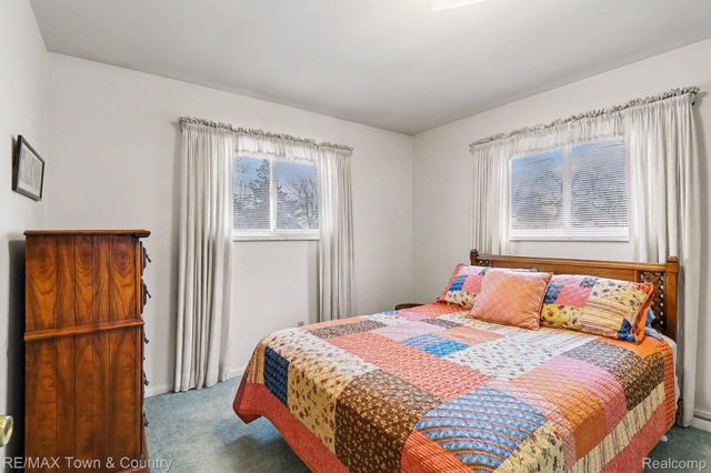 426 Bellewood Drive, Flushing, MI 48433