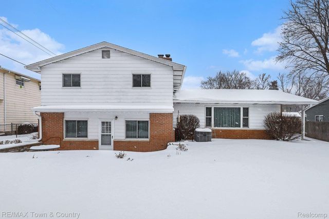 426 Bellewood Drive, Flushing, MI 48433