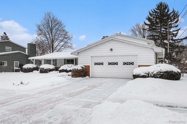 426 Bellewood Drive, Flushing, MI 48433