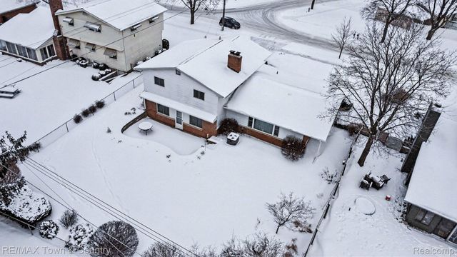 426 Bellewood Drive, Flushing, MI 48433