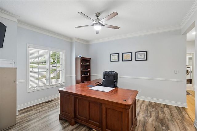 2400 SW Winteroak Court, Lee's Summit, MO 64081