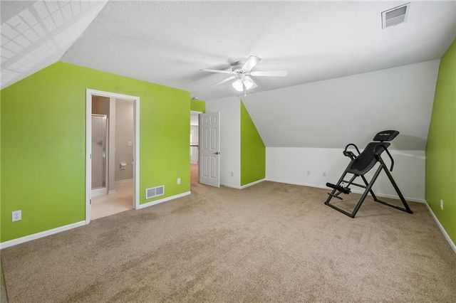 2400 SW Winteroak Court, Lee's Summit, MO 64081