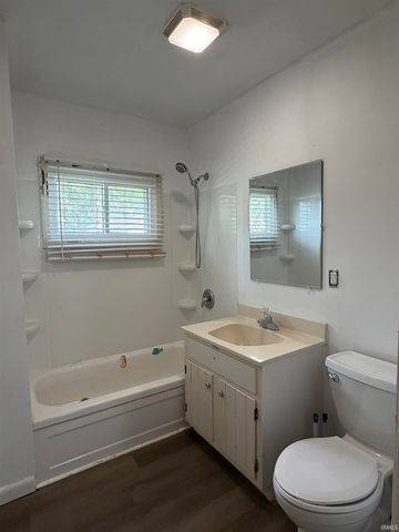 631 E South C Street, Gas City, IN 46933