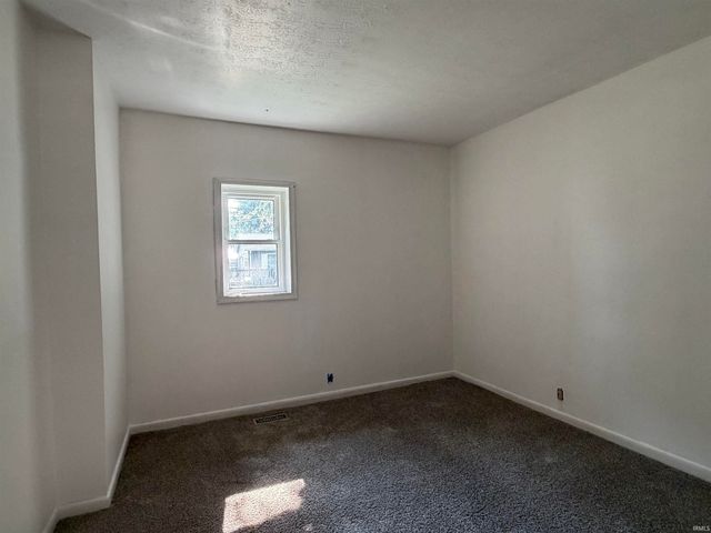 631 E South C Street, Gas City, IN 46933