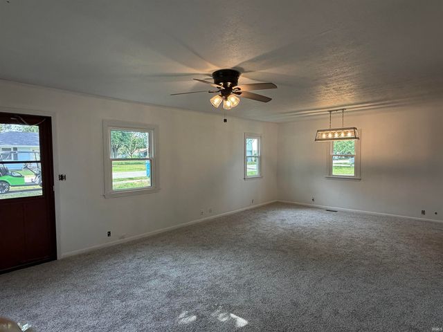 631 E South C Street, Gas City, IN 46933
