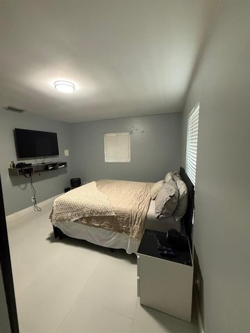 9321 NW 35TH Manor, Sunrise, FL 33351