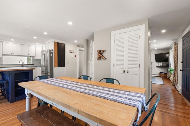 30 Eastman Ave, Foxboro, MA 02035