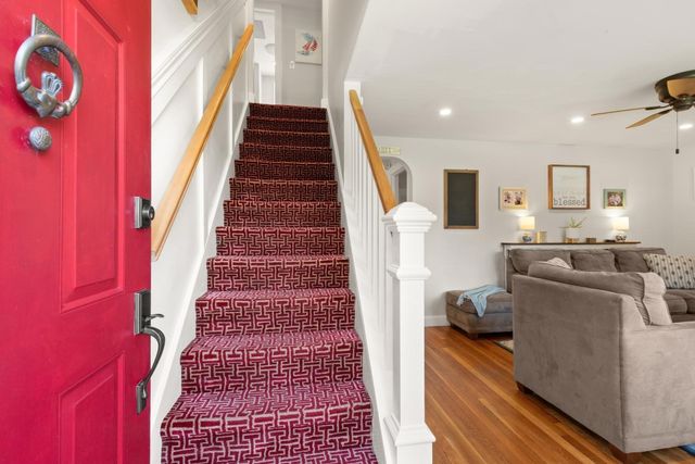 30 Eastman Ave, Foxboro, MA 02035