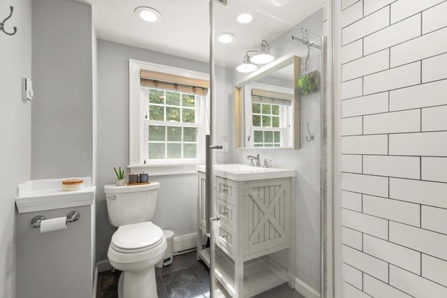 30 Eastman Ave, Foxboro, MA 02035