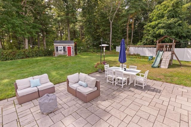 30 Eastman Ave, Foxboro, MA 02035