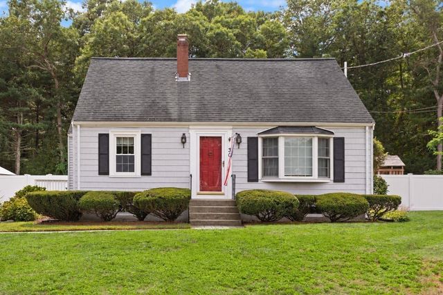 30 Eastman Ave, Foxboro, MA 02035