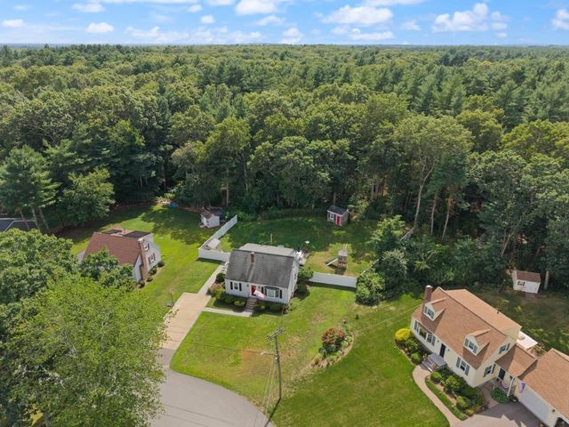 30 Eastman Ave, Foxboro, MA 02035