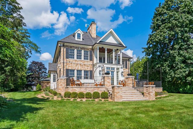 6920 N Barnett LANE, Fox Point, WI 53217