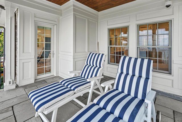 6920 N Barnett LANE, Fox Point, WI 53217