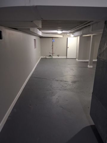 2105 S 7th Avenue, Maywood, IL 60153