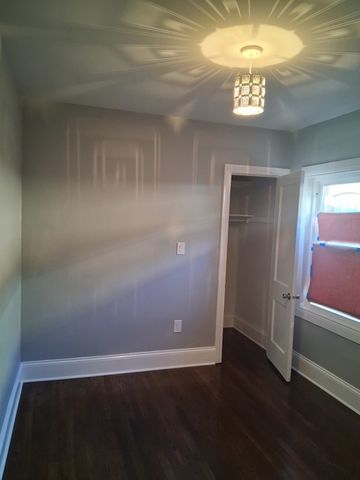 2105 S 7th Avenue, Maywood, IL 60153