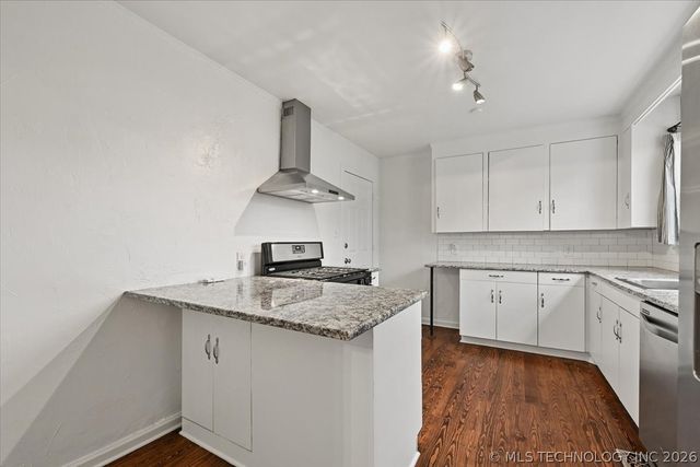 3407 E 5th Place, Tulsa, OK 74112