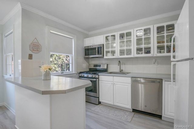 590 Bedford Road 2, Pleasantville, NY 10570