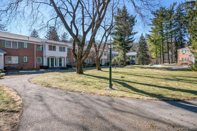 590 Bedford Road 2, Pleasantville, NY 10570