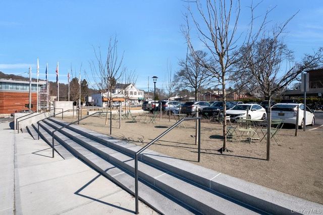 590 Bedford Road 2, Pleasantville, NY 10570