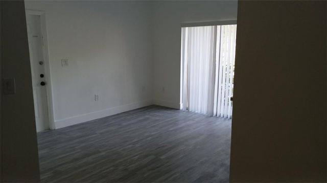 1791 NW 96TH Terrace 4E, Pembroke Pines, FL 33024