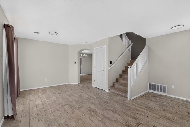 213 Boot Hill Loop SW, Los Lunas, NM 87031